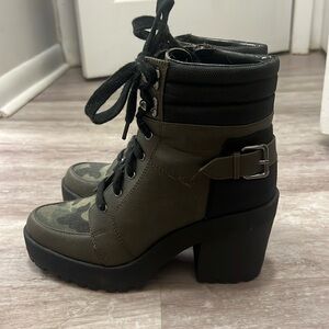 Army Print Combat Boots Size 8.5